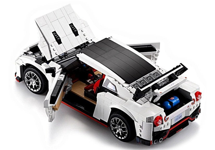 Išskirtinis sportinio - Nissan R35 GTR - R/C automobilio CaDA konstruktorius, 1322 detalių