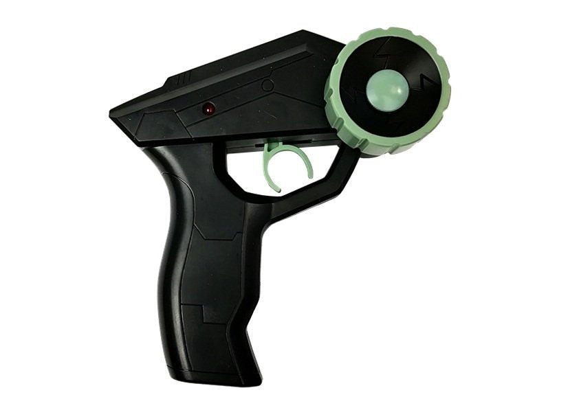 Nuotoliniu būdu valdomas visureigis Land Rover Defender 4x4, žalias