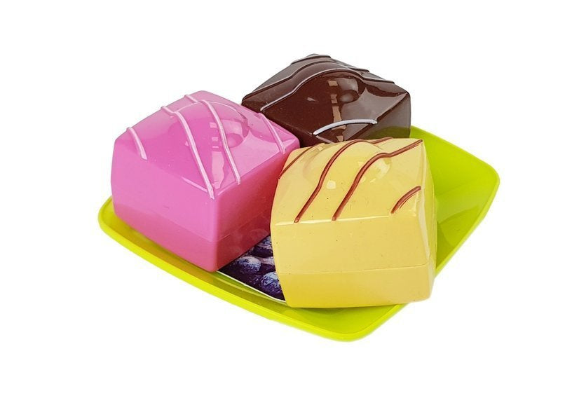 Desertų rinkinys su padėklu