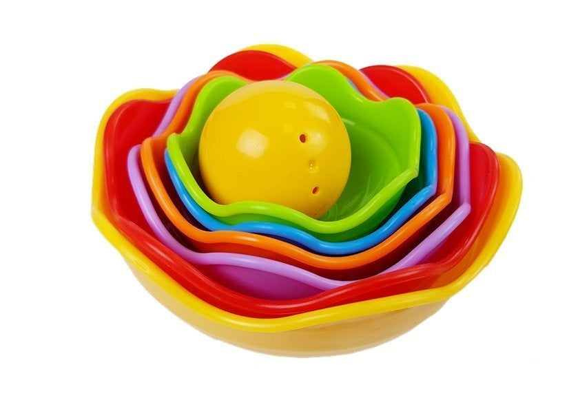 Piramidė iš kriauklių kūdikiams