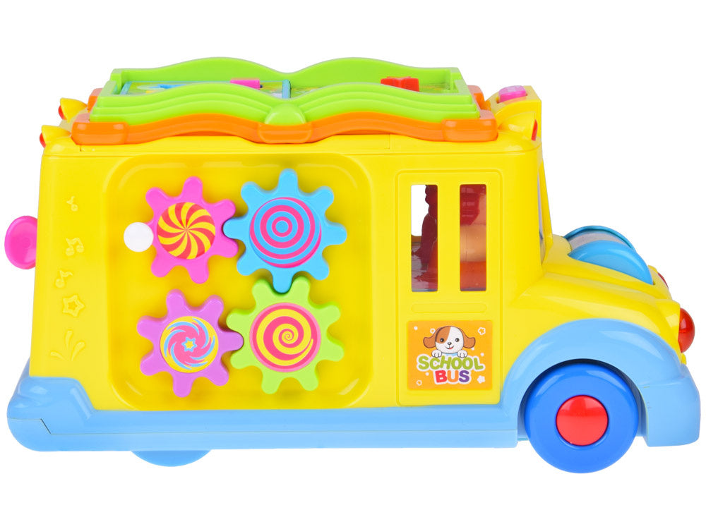 Spalvingas interaktyvus autobusas, Hola