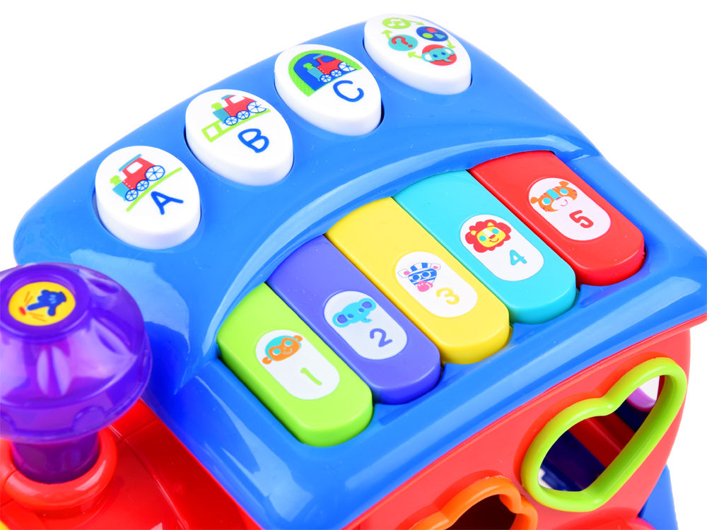 Interaktyvus traukinys su blokeliais, Hola