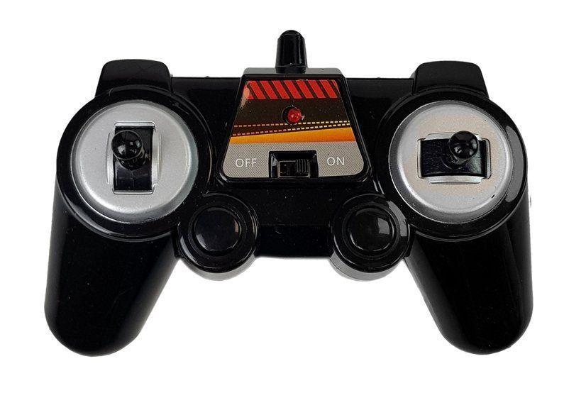 Nuotoliniu būdu valdomas sunkvežimis su cisterna ir vandens siurbliu