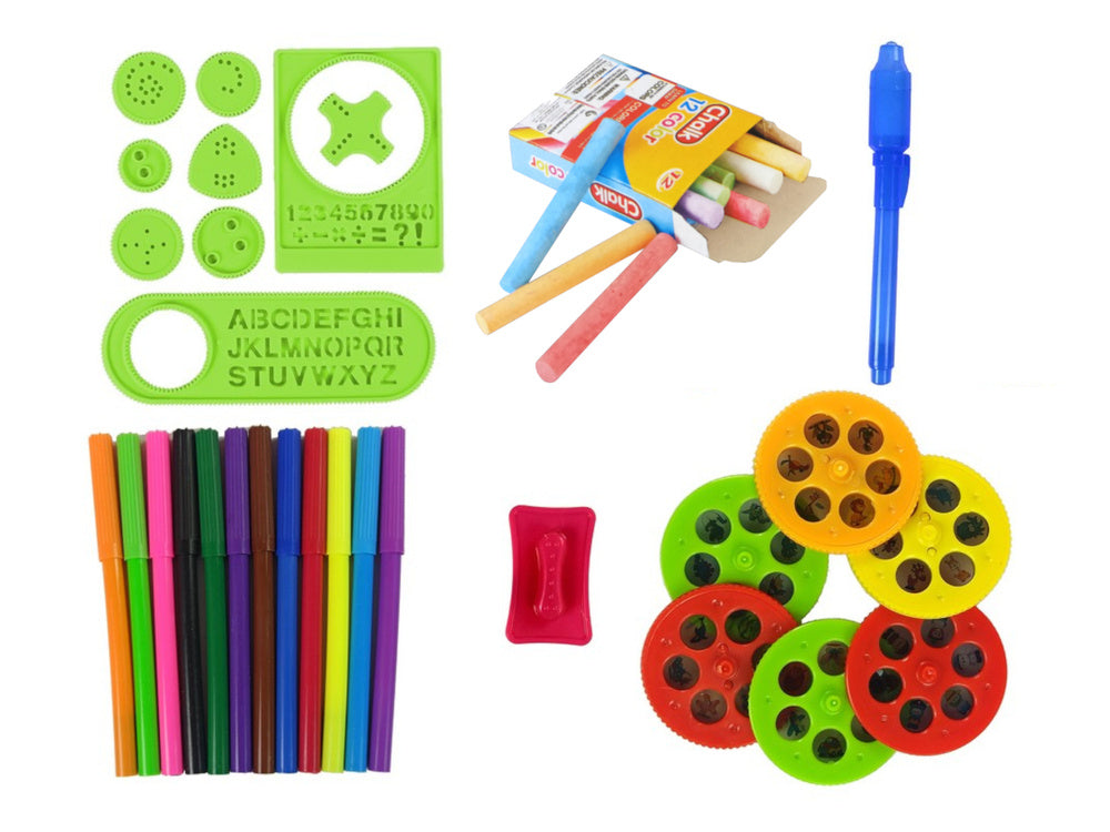 Dvipusė piešimo lenta su projektoriumu ir paveiksliukais