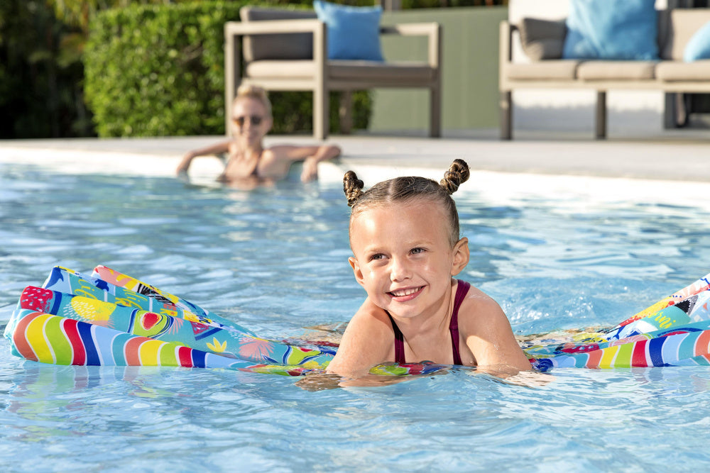 Putplasčio makaronai plaukimui 122 cm, Bestway