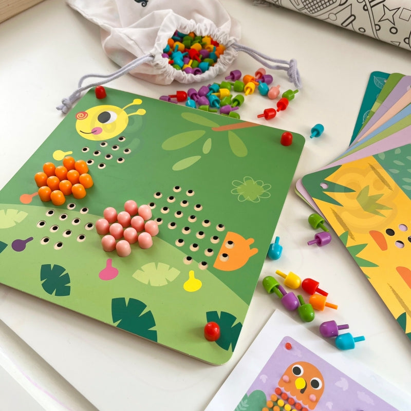 Spalvinga vaikiška puzlė 10 vnt. šablonų ir kaištukai, Tooky Toy