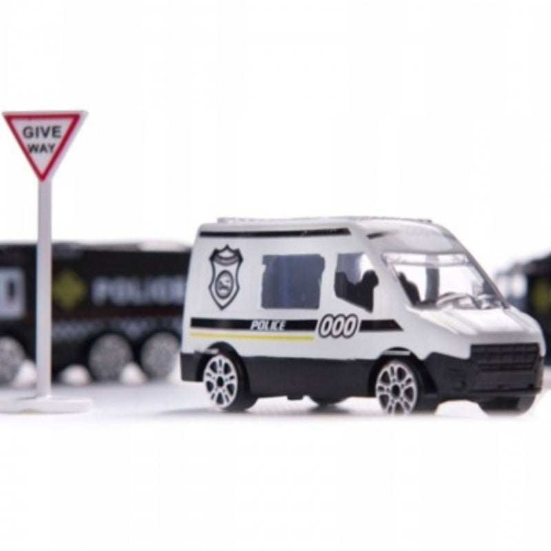 Atidaromas XL policijos lėktuvas su transporto priemonėmis WOOPIE