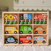 Medinių transporto priemonių ir kelio ženklų rinkinys 15 vnt., WOOPIE GREEN