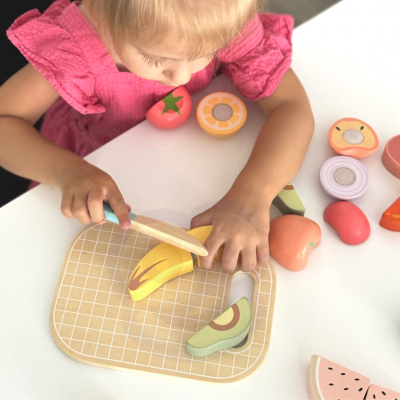 Pjaustomas medinis maisto rinkinys „Daržovės ir vaisiai“ TOOKY TOY
