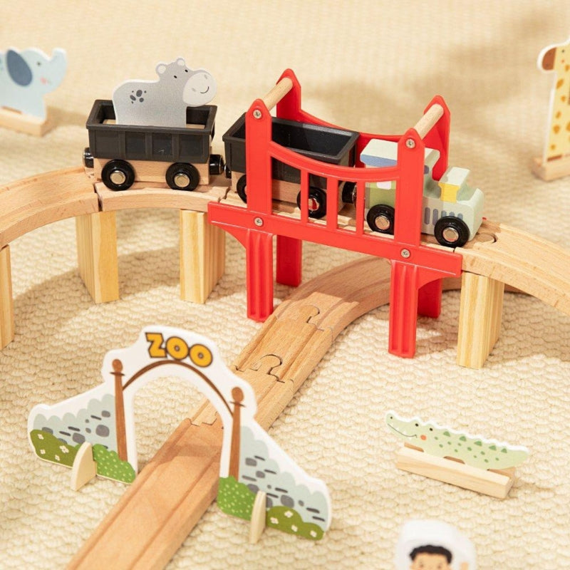 Medinis traukinio trasos rinkinys su priedais „Zoologijos sodas“ 60 el. WOOPIE GREEN