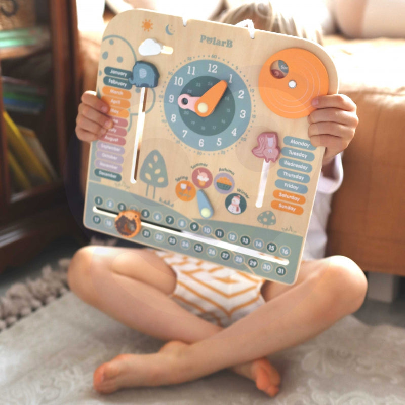 Medinis pakabinamas sieninis kalendorius su laikrodžiu Viga PolarB