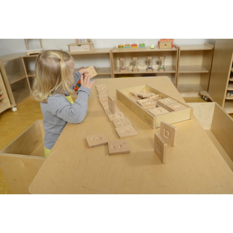 ,,Paliesk ir atspėk" Žaidimas Atspėk raides ir skaičius ,,Masterkidz"