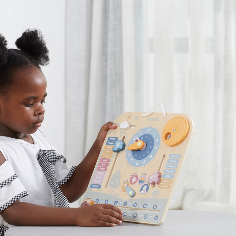 Medinis pakabinamas sieninis kalendorius su laikrodžiu Viga PolarB