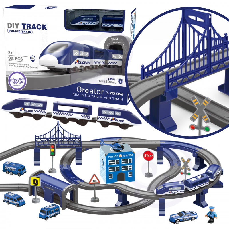 Automobilių trasa su policijos nuovada, elektriniu traukiniu ir automobiliais WOOPIE