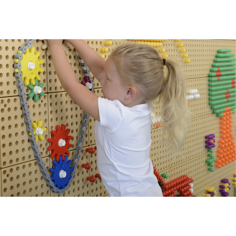 Sieninės plokštelės krumpliaračiai ir grandinė 79 vnt., Masterkidz