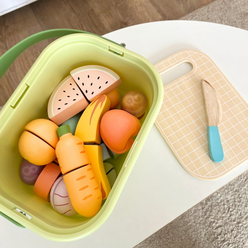 Pjaustomas medinis maisto rinkinys „Daržovės ir vaisiai“ TOOKY TOY