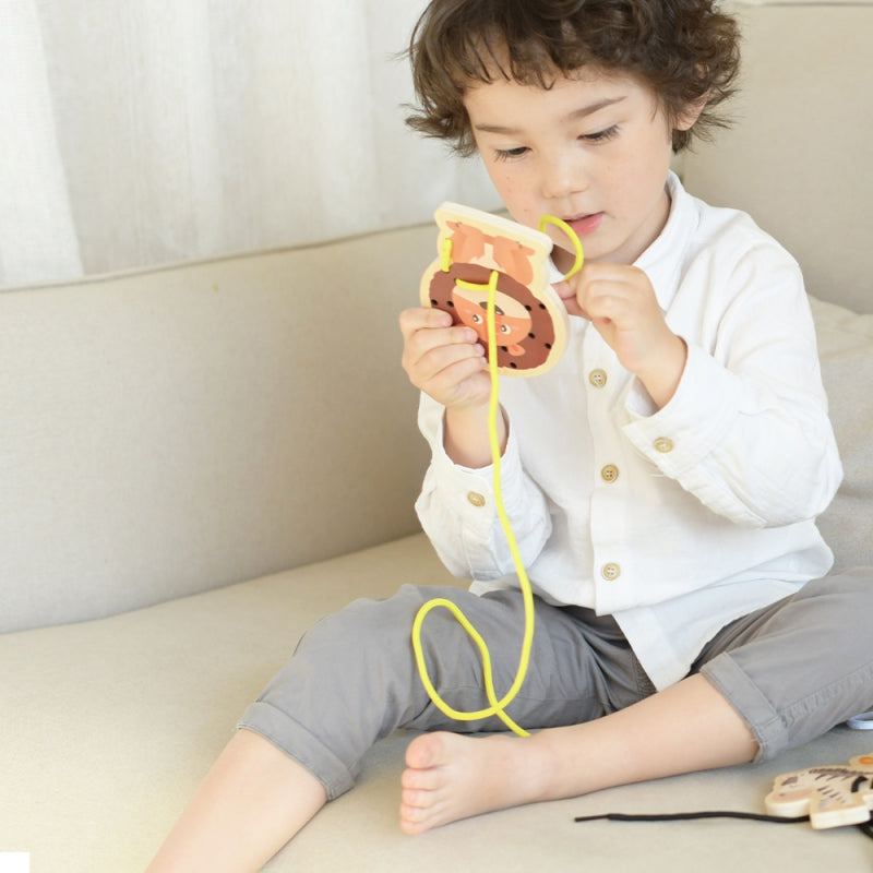 Medinis vėrimo žaidimas 10 el, Afrikos gyvūnai, CLASSIC WORLD