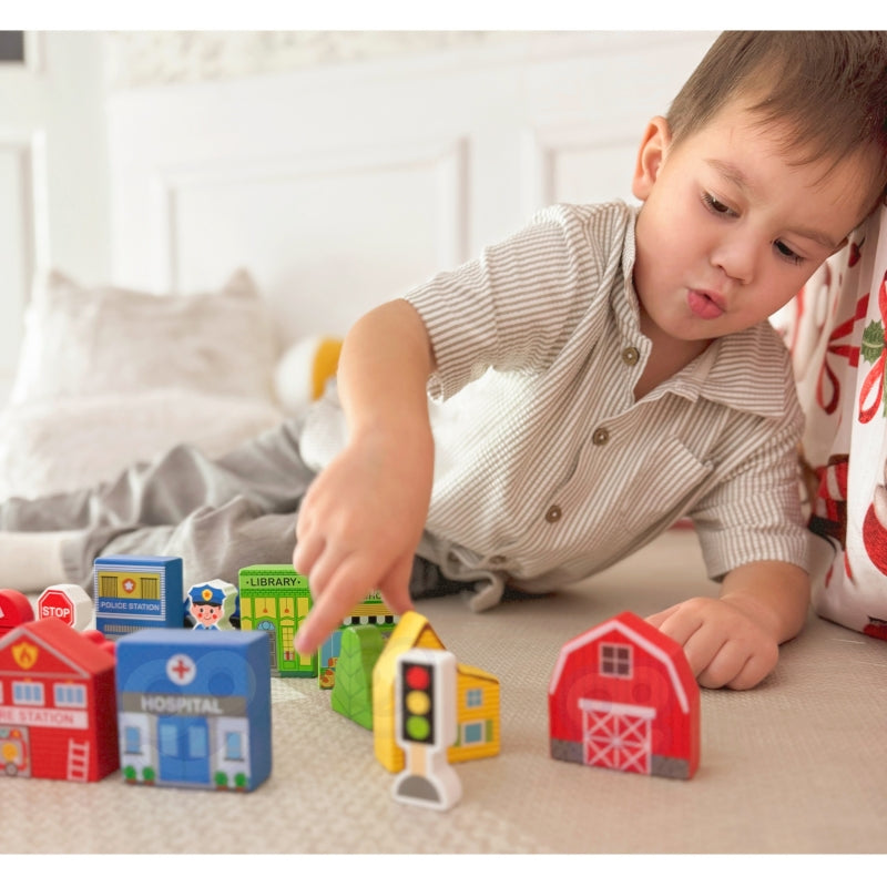 Medinių pastatų ir figūrėlių rinkinys, TOOKY TOY