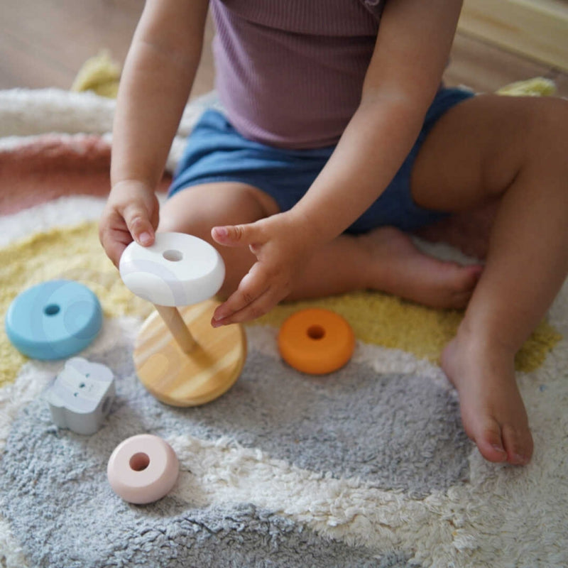 Linguojantis medinis žaislas piramidė meškiukas - Viga PolarB