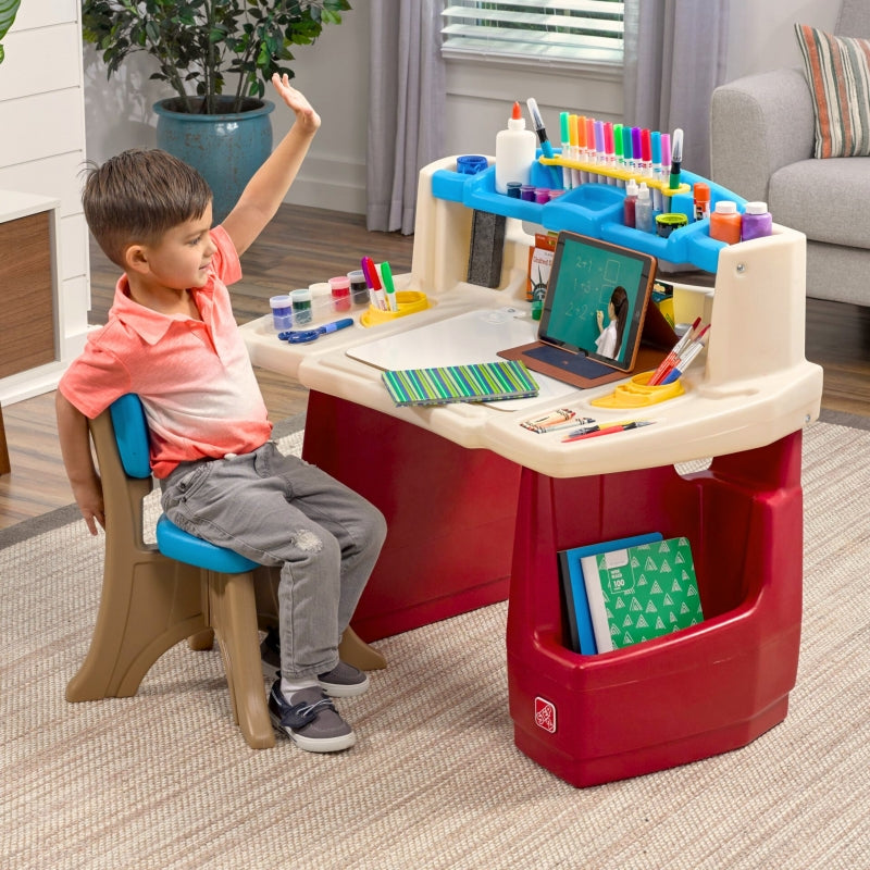 Vaikiškas rašomasis stalas su kėde Art Corner Delux, Step2