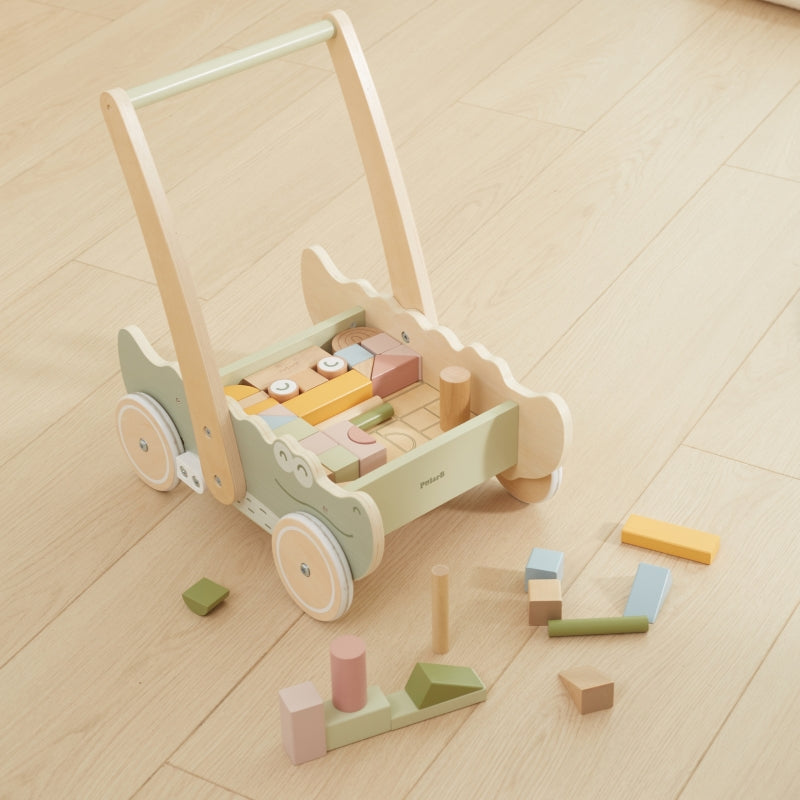 Medinis stumiamas vėžimėlis su statybiniais blokais, Viga