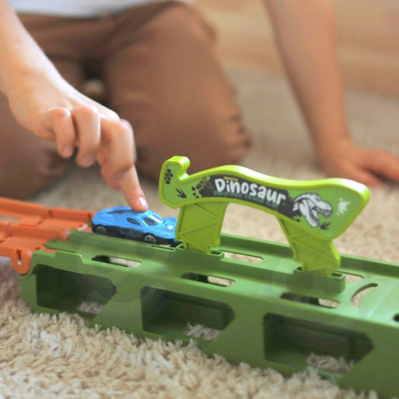 Žaislinis sunkvežimis dinozauras su lenktynių trasa, WOOPIE