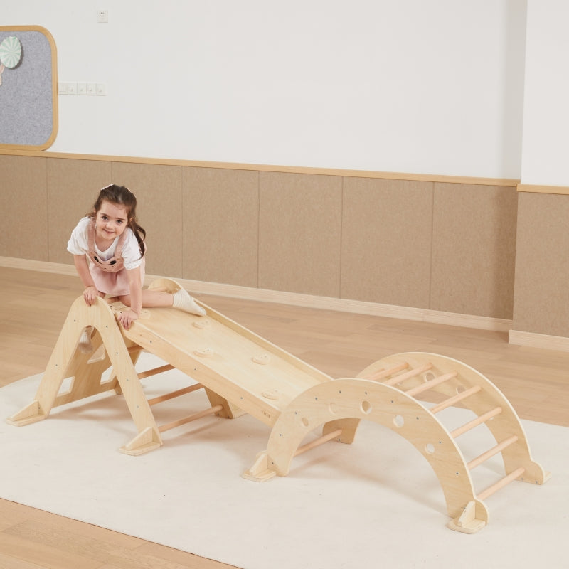 Medinė čiuožykla ir laipiojimo siena vaikams, VIGA