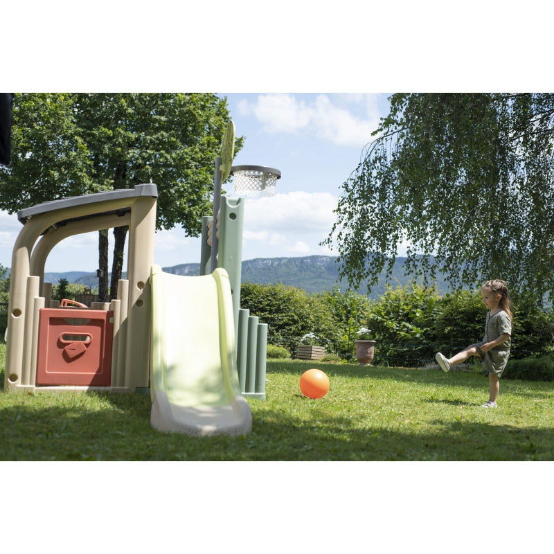 Žaidimų namelis su krepšini, futbolo vartais ir čiuožykla,  Smoby