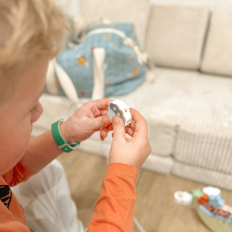 Medinė Montessori balansuojanti dėlionė, mėnulis, TOOKY TOY