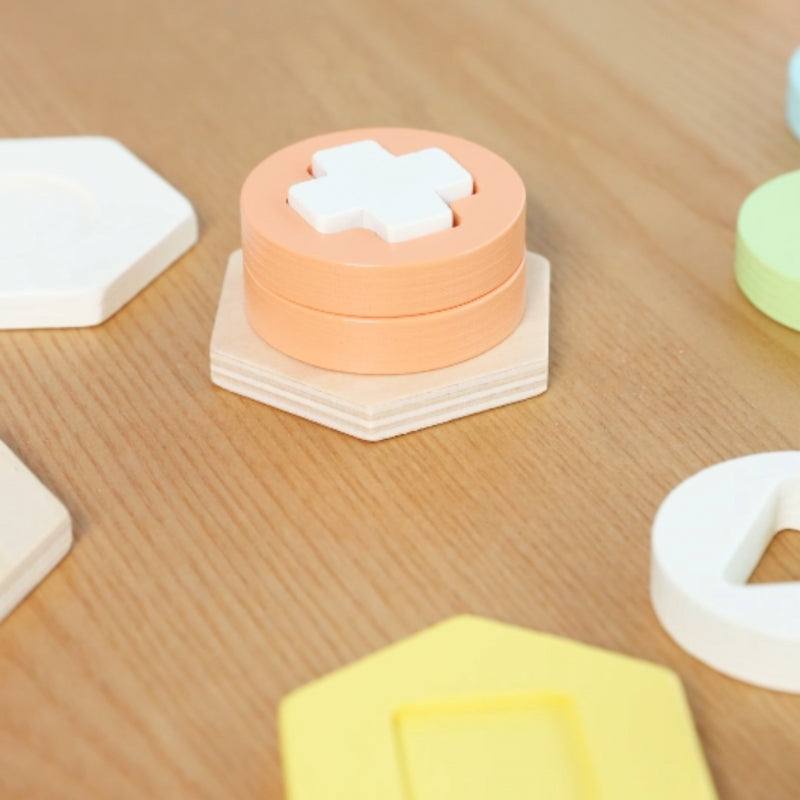 Montessori formų ir spalvų rūšiuoklis-dėlionė, CLASSIC WORLD