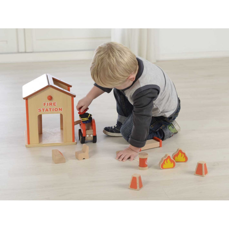 Medinė gaisrinė stotis su priedais, Masterkidz