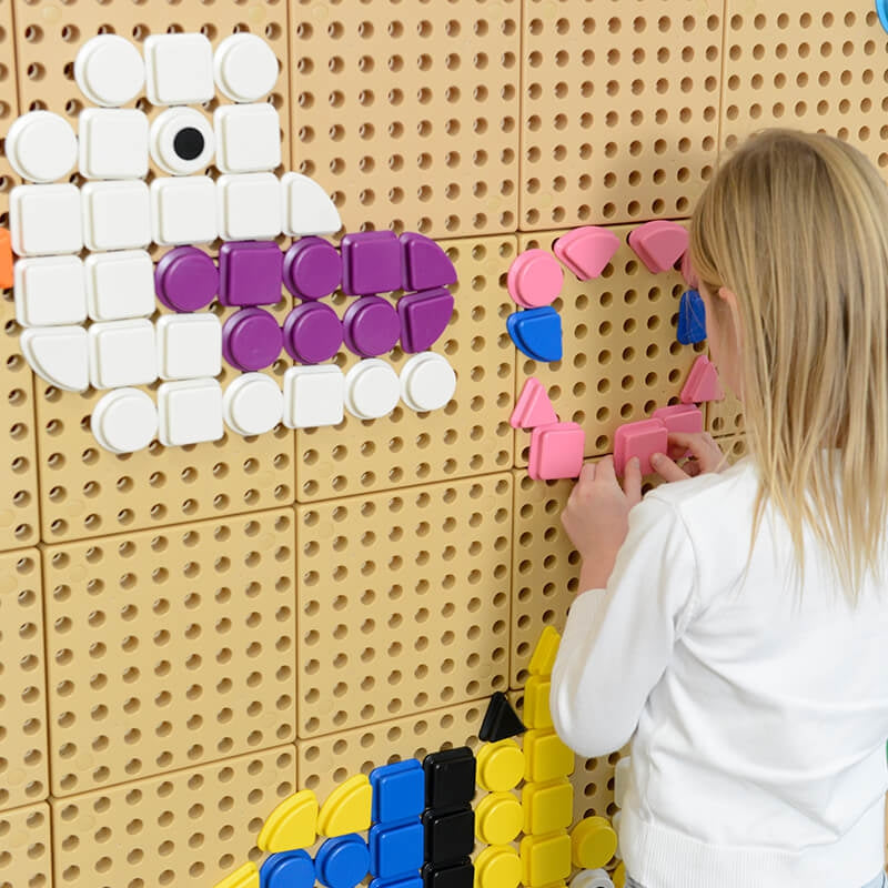 MASTERKIDZ Geometrinių figūrų formos kaiščių rinkinys, 64 vnt. STEM plokštėms