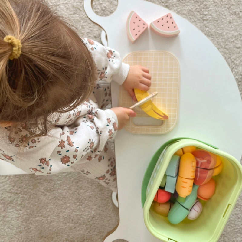 Pjaustomas medinis maisto rinkinys „Daržovės ir vaisiai“ TOOKY TOY