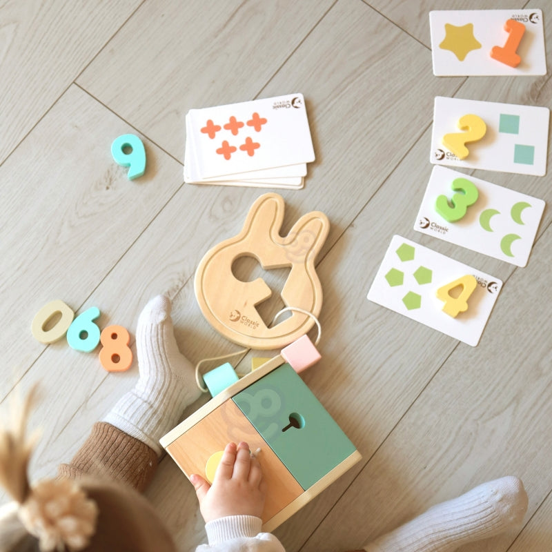 Kūdikių lavinamųjų žaislų rinkinys 25 el, CLASSIC WORLD