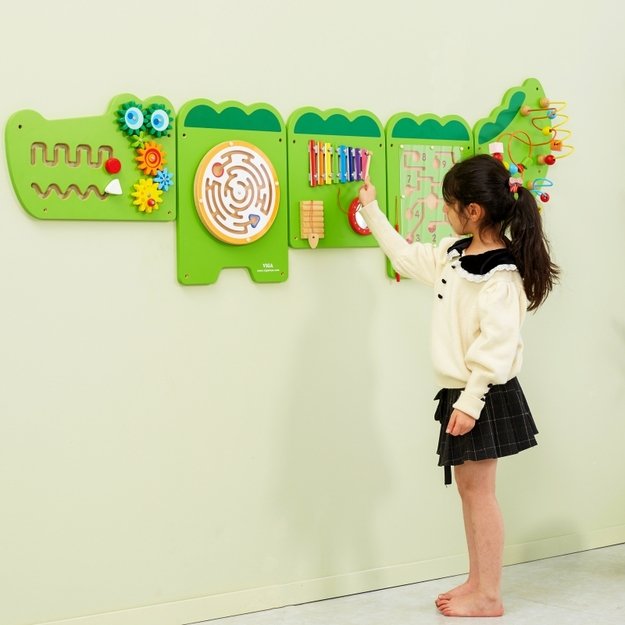 Daugiafunkcinis medinis pakabinamas sieninis žaidimas - Krokodilas 175 cm Viga