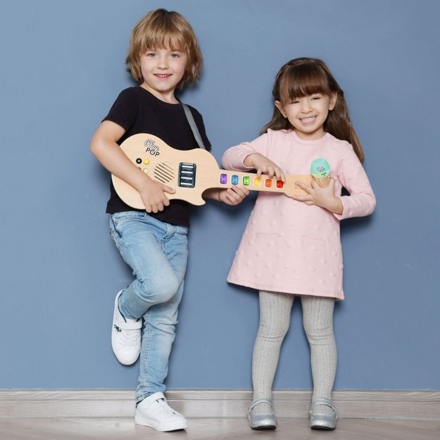 Žaislinė gitara vaikams „CLASSIC WORLD“