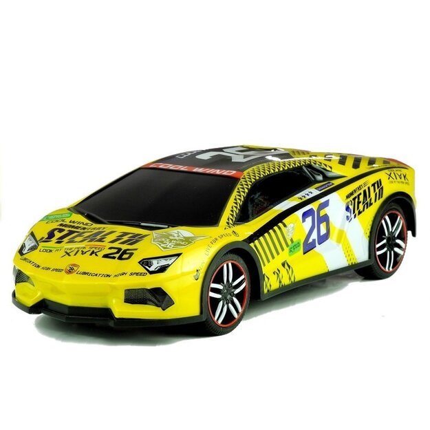 Nuotoliniu būdu valdomas sportinis automobilis, geltonas
