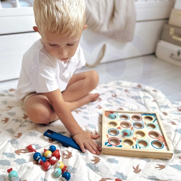 Medinis stalo žaidimas vaikams „Skraidančios žuvytės“, Tooky Toy