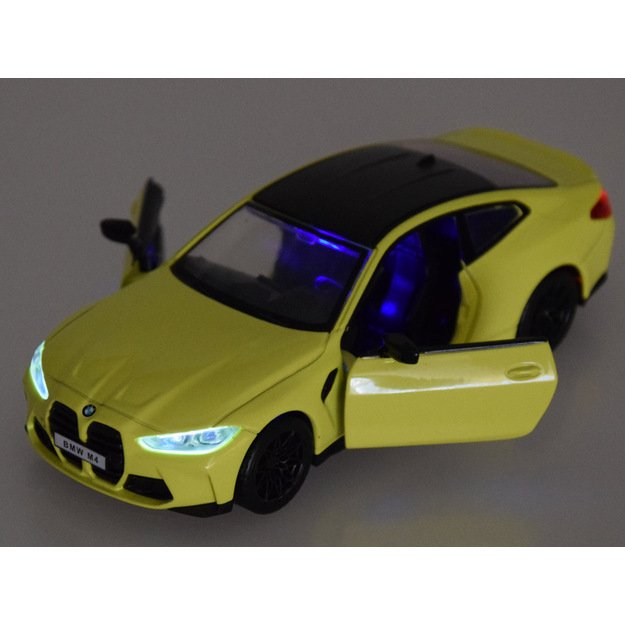 Metalinis BMW M4 automobilis su garso ir šviesos efektais 